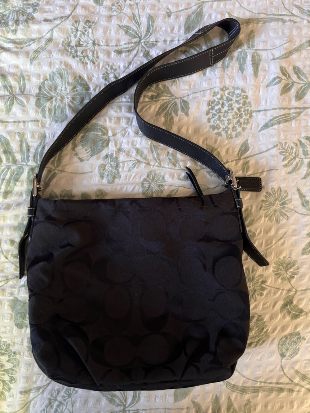 Coach F15067 24CM Signature Duffle Black/Black Canvas Tote